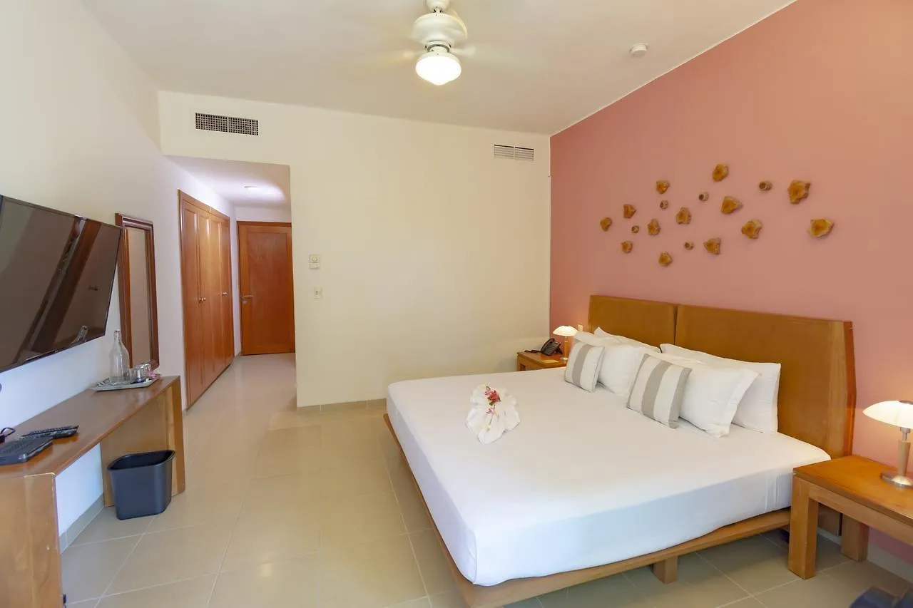 Bric Hotel & Spa Playa del Carmen